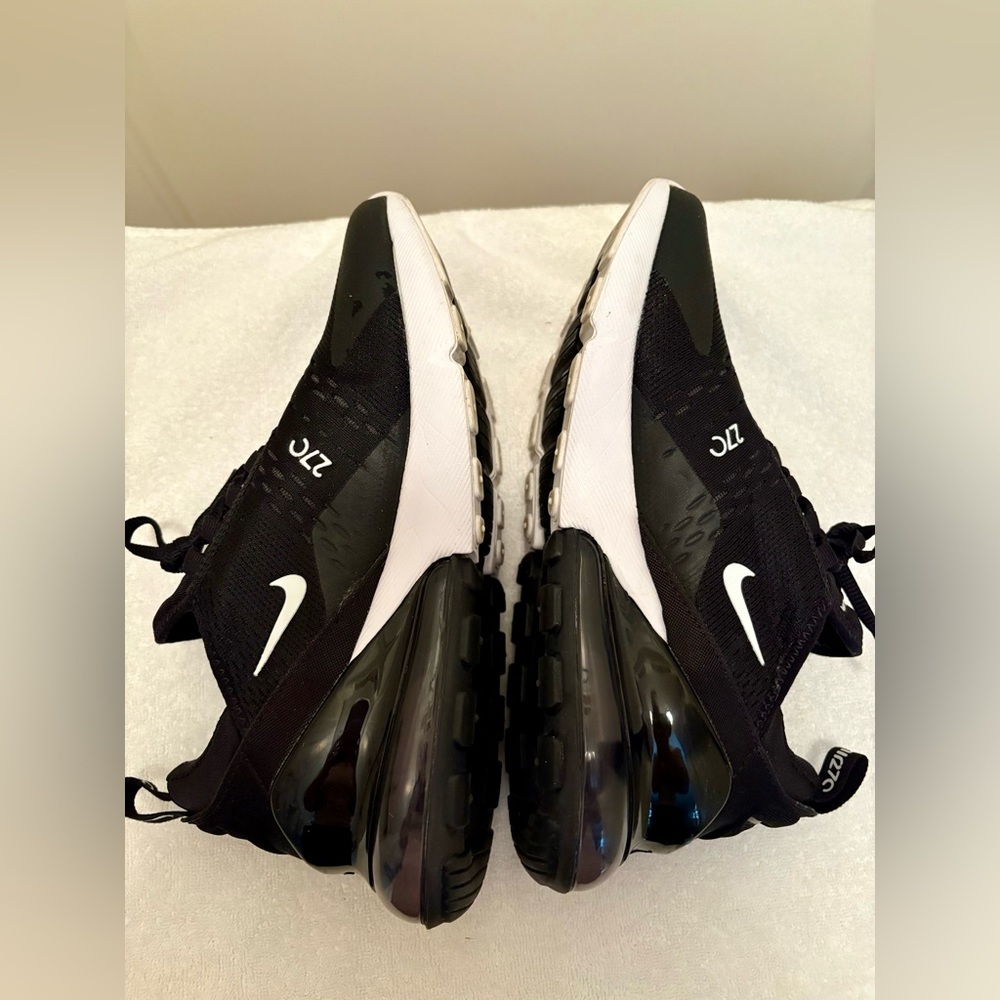 Nike Air Max 270 Sneakers - Women’s Size 9 - Picture 5 of 7